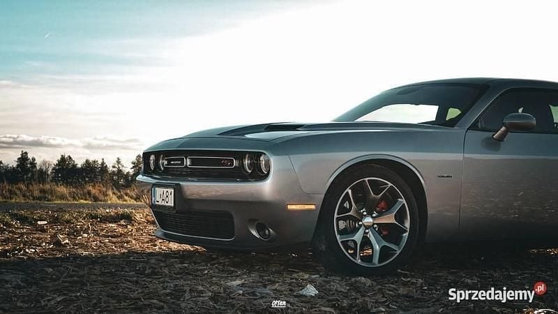 Srebrny Używany 2016 Dodge Challenger Coupe | 93 000 zł (Uczciwa cena) - Obraz 1/4