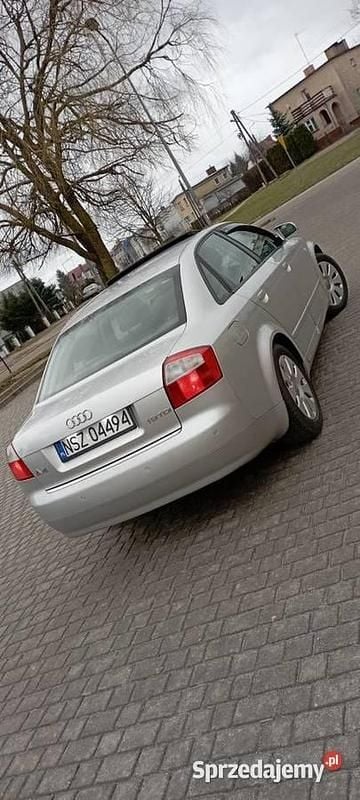 Używany Audi A4 2003 Srebrny Sedan/Limuzyna