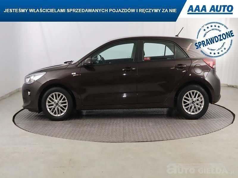 Używany Kia Rio 2017 Brązowy