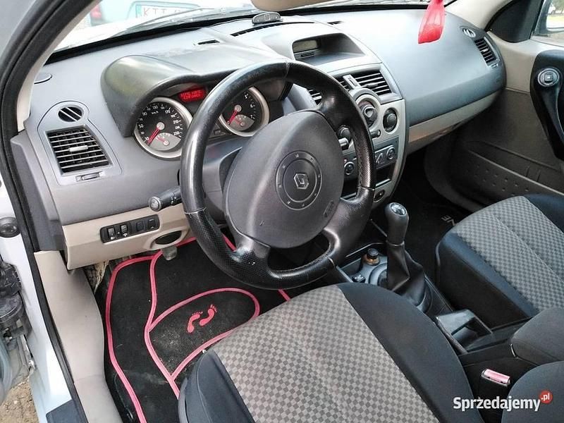 Srebrny Używany 2004 Renault Mégane II Hatchback | 5400 zł (Dobra cena) - Obraz 1/4