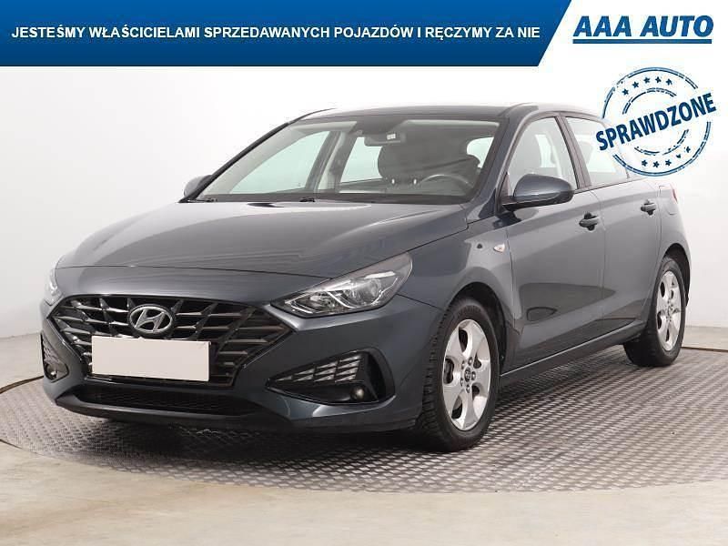 Używany Hyundai i30 120 KM (88 kW) 2022 Szary