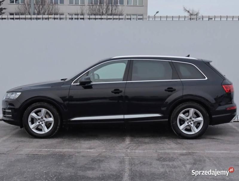 Używany Audi Q7 2019 Czarny SUV