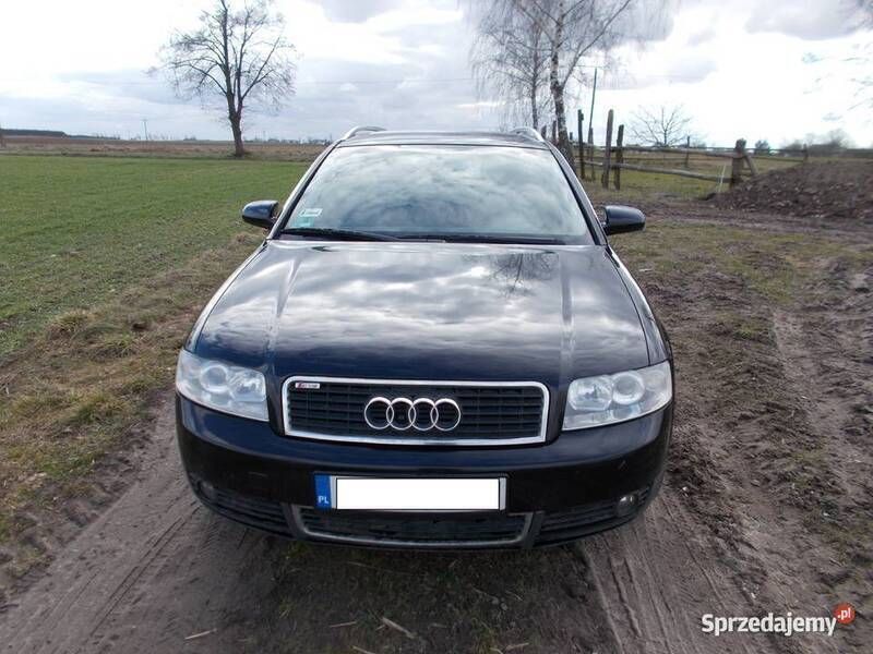 Używany Audi A4 S-Line 2003 Czarny Sedan/Limuzyna