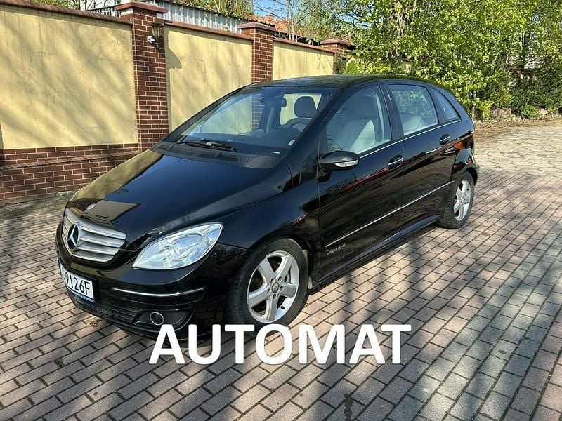 Czarny (metalik) Używany 2008 Mercedes B200 Minivan | 14 950 zł (Uczciwa cena) - Obraz 1/4