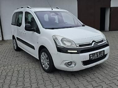 Biały Używany 2013 Citroën Berlingo Minivan | 19 900 zł (Super Cena) - Obraz 1/4