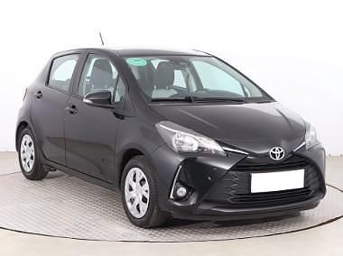 Czarny Używany 2018 Toyota Yaris Hatchback | 46 999 zł (Uczciwa cena) - Obraz 1/4