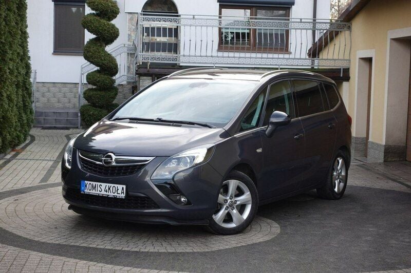 Szary Używany 2014 Opel Zafira Minivan | 37 900 zł (Uczciwa cena) - Obraz 1/4