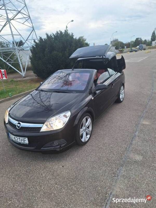 Używany Opel Astra Cabriolet Sport 150 KM (110 kW) 2009 Czarny Kabriolet