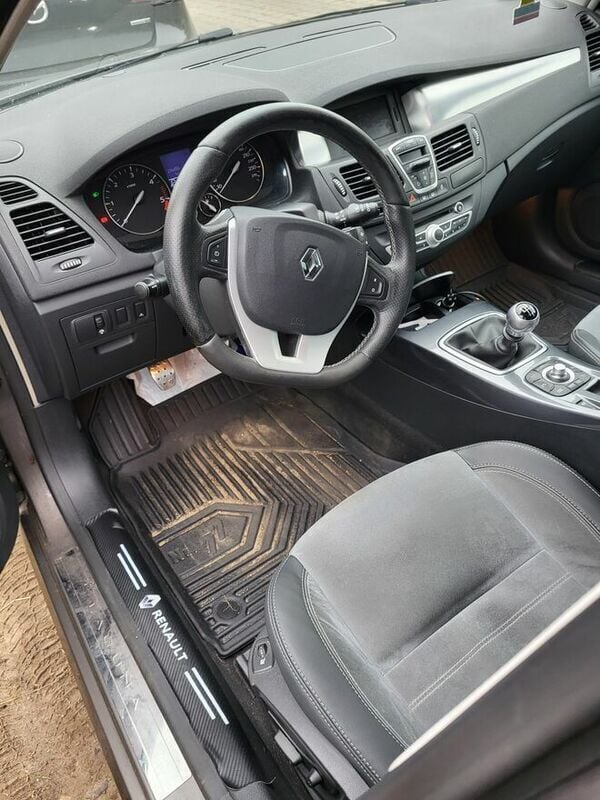 Używany Renault Laguna III GT 2010 Szary Kombi