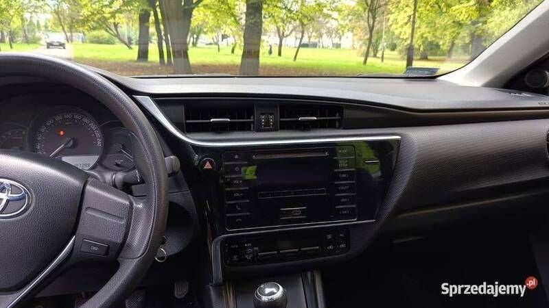 Używany 2015 Toyota Auris | 38 900 zł (Drogi) - Obraz 1/4