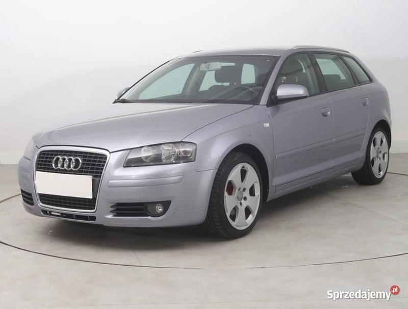Używany Audi A3 2005 Srebrny Hatchback
