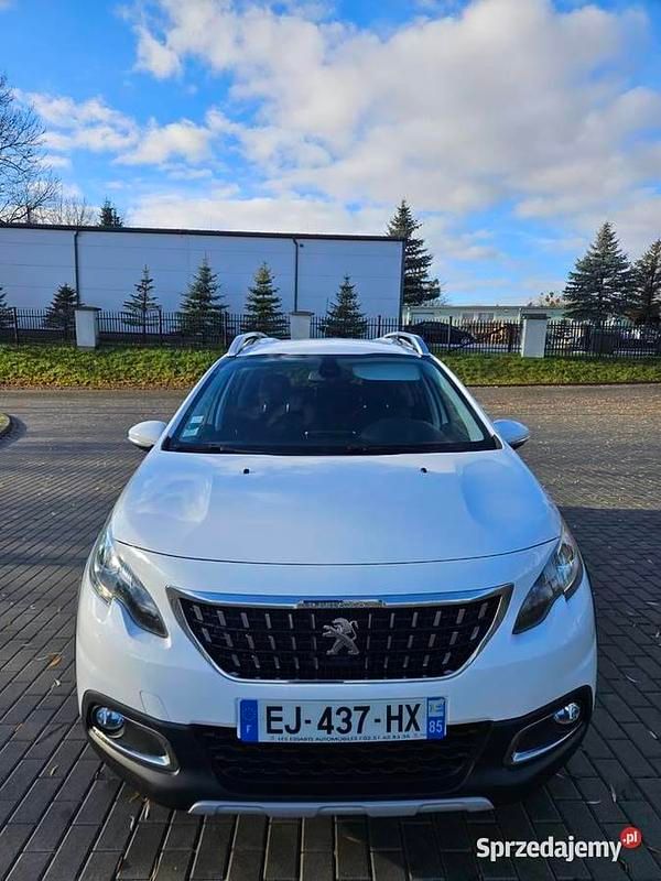 Biały Używany 2017 Peugeot 2008 SUV | 29 999 zł (Dobra cena) - Obraz 1/4