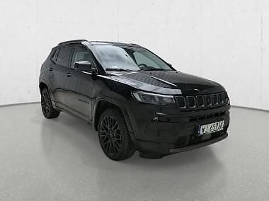 Używany Jeep Compass 180 KM (132 kW) 2022 Czarny SUV