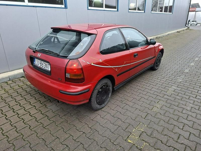 Używany Honda Civic 1997 Czerwony Hatchback