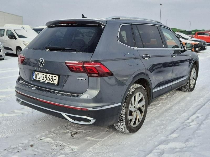 Używany VW Tiguan 190 KM (139 kW) 2022 Szary SUV