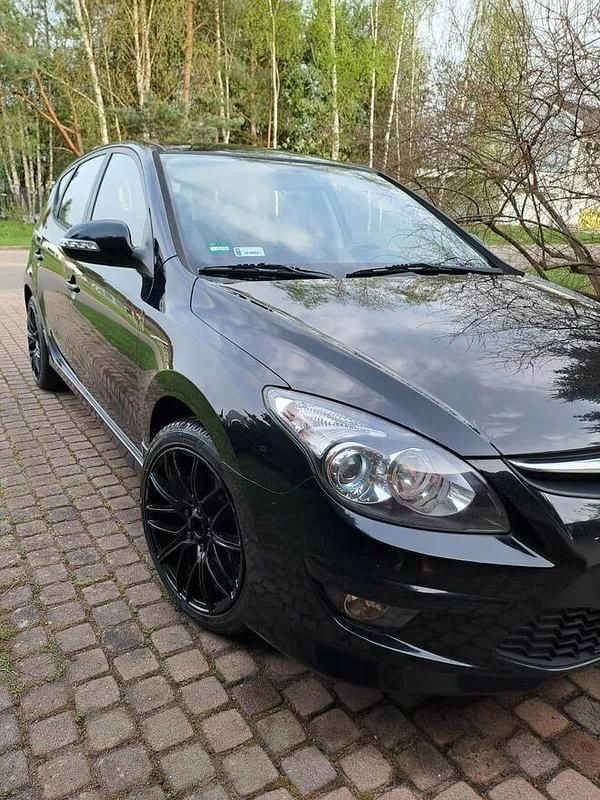 Używany Hyundai i30 2012 Czarny Hatchback