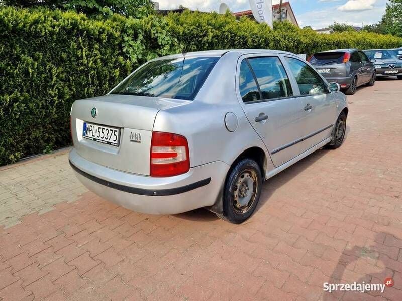 Używany Skoda Fabia 64 KM (47 kW) 2005 Srebrny Hatchback