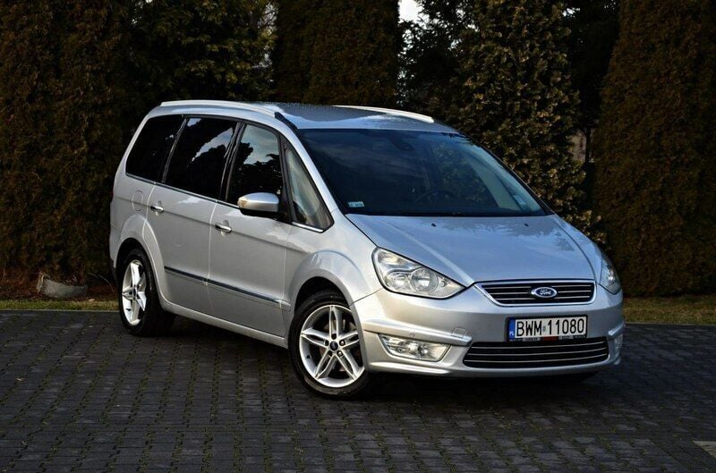 Srebrny Używany 2011 Ford Galaxy Minivan | 23 900 zł (Uczciwa cena) - Obraz 1/4