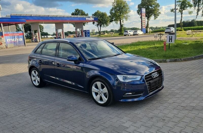 Niebieski Używany 2016 Audi A3 Hatchback | 54 999 zł (Dobra cena) - Obraz 1/4
