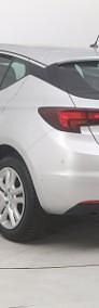 Używany Opel Astra 125 KM (91 kW) 2017 Srebrny Hatchback