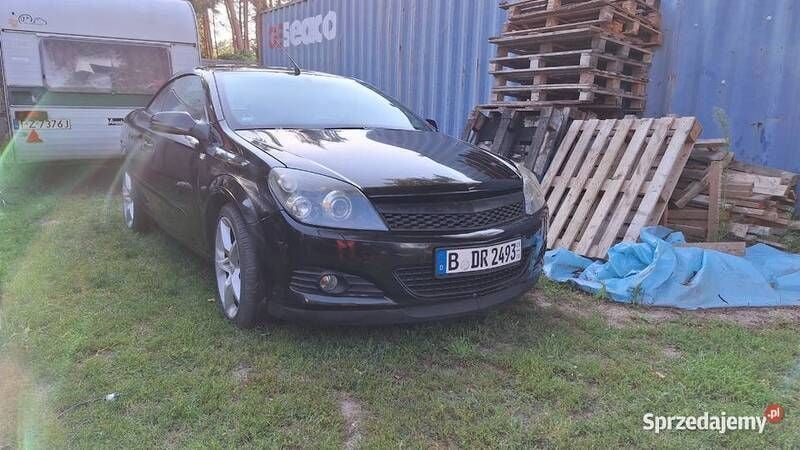 Czarny Używany 2008 Opel Astra Cabriolet Kabriolet | 14 000 zł - Obraz 1/4