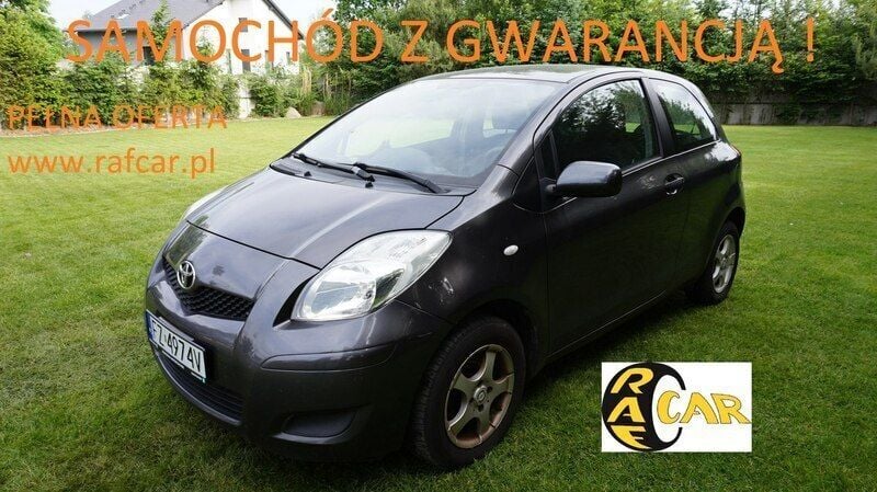 Szary Używany 2009 Toyota Yaris Hatchback | 12 999 zł (Uczciwa cena) - Obraz 1/4
