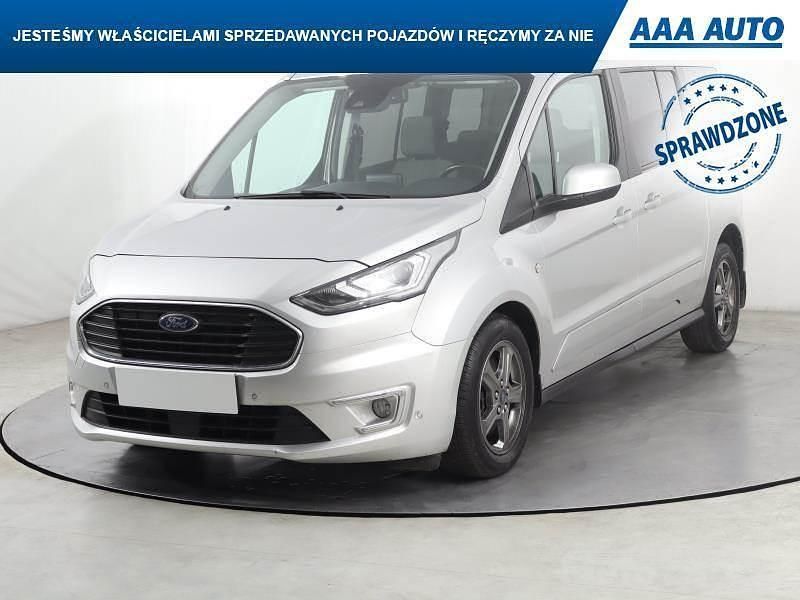 Używany Ford Tourneo Connect 2022 Srebrny Minivan