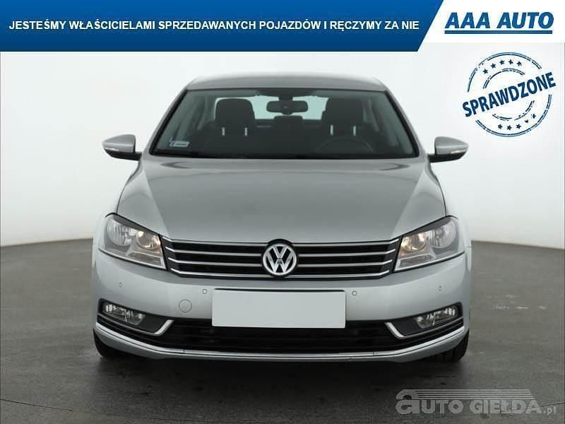 Używany VW Passat 2010 Srebrny