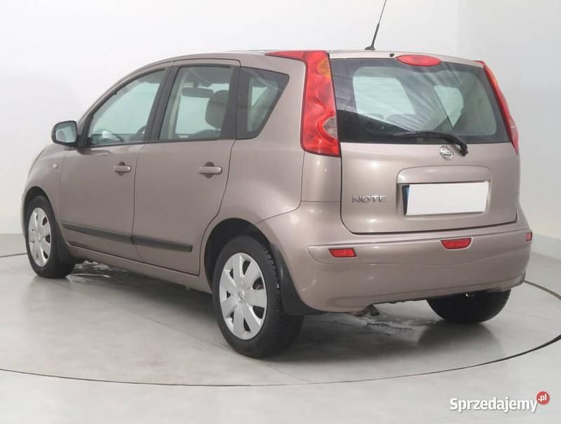 Używany Nissan Note 88 KM (64 kW) 2007 Beżowy Hatchback