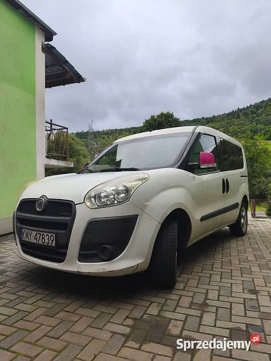 Używany 2010 Fiat Doblò Minivan | 15 999 zł - Obraz 1/4