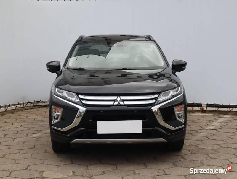 Używany Mitsubishi Eclipse 2017 Czarny SUV