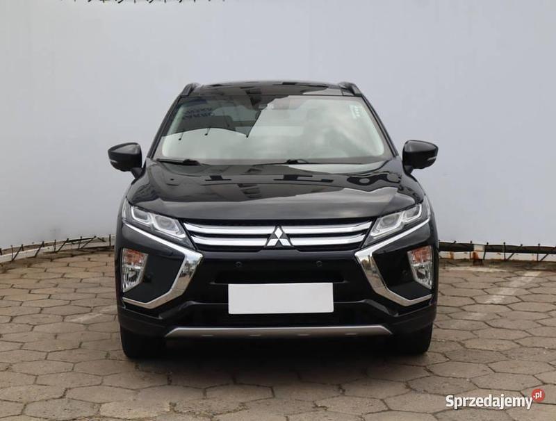 Czarny Używany 2017 Mitsubishi Eclipse SUV | 71 999 zł - Obraz 1/4