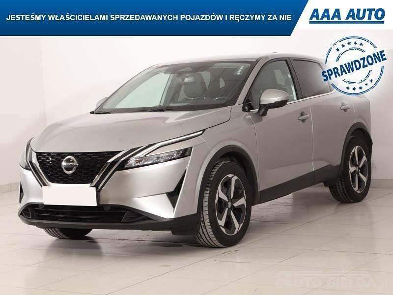 Używany Nissan Qashqai 2022 Srebrny SUV