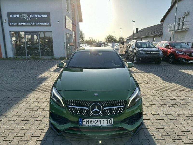 Używany Mercedes A250 218 KM (160 kW) 2017 Zielony Hatchback