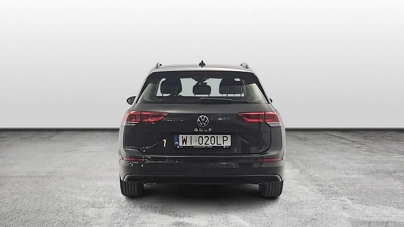 Używany VW Golf VIII Life 115 KM (84 kW) 2021 Szary Kombi