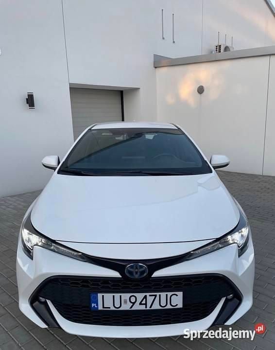 Biały Używany 2019 Toyota Corolla Business Edition Kombi | 63 500 zł (Uczciwa cena) - Obraz 1/4
