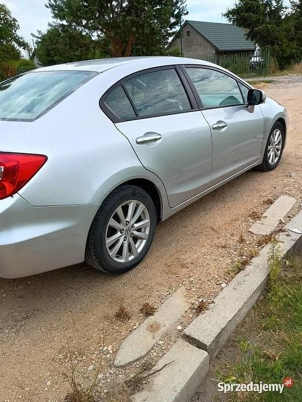 Srebrny Używany 2013 Honda Civic Sedan/Limuzyna | 34 000 zł (Uczciwa cena) - Obraz 1/4