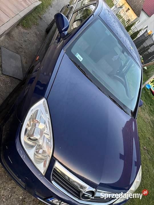 Granatowy Używany 2006 Opel Vectra Sedan/Limuzyna | 4500 zł (Uczciwa cena) - Obraz 1/4