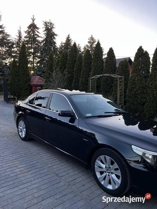 Używany BMW 525 2005 Czarny Sedan/Limuzyna