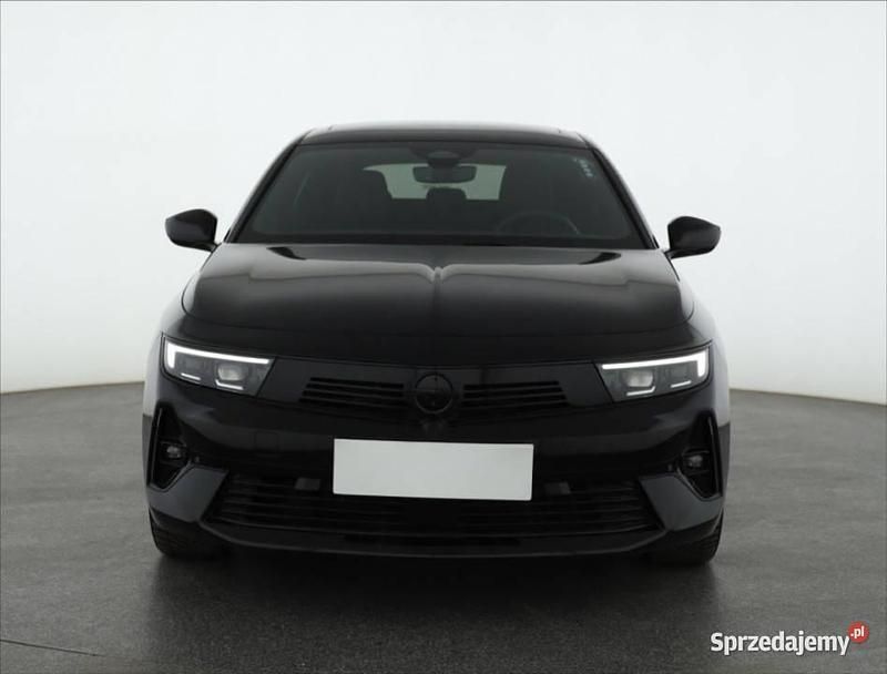 Czarny Używany 2022 Opel Astra Hatchback | 85 999 zł - Obraz 1/4