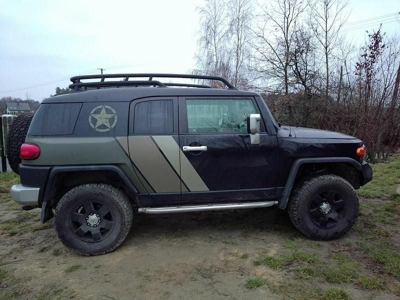 Używany Toyota FJ Cruiser 2010 Czarny SUV