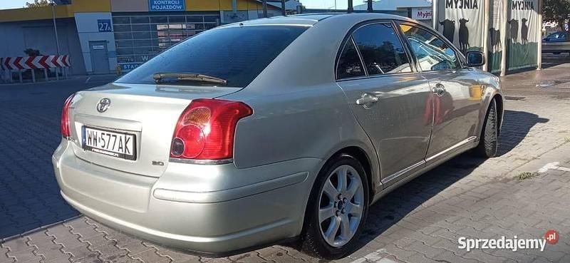 Srebrny Używany 2003 Toyota Avensis T2 Hatchback | 4900 zł (Uczciwa cena) - Obraz 1/4