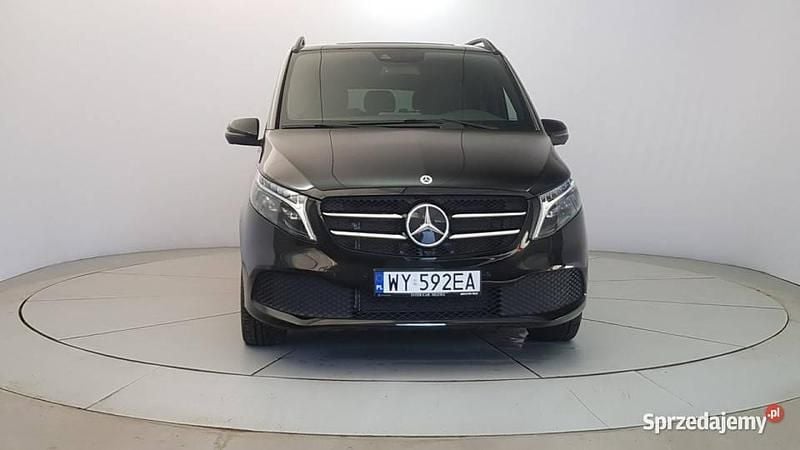 Czarny Używany 2023 Mercedes V250 Minivan | 329 900 zł - Obraz 1/4