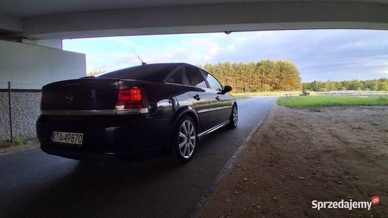 Czarny Używany 2003 Opel Vectra GTS Hatchback | 5000 zł (Uczciwa cena) - Obraz 1/3