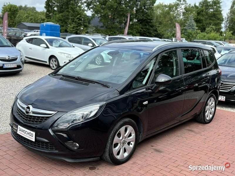 Czarny (metalik) Używany 2015 Opel Zafira Minivan | 32 899 zł (Dobra cena) - Obraz 1/4