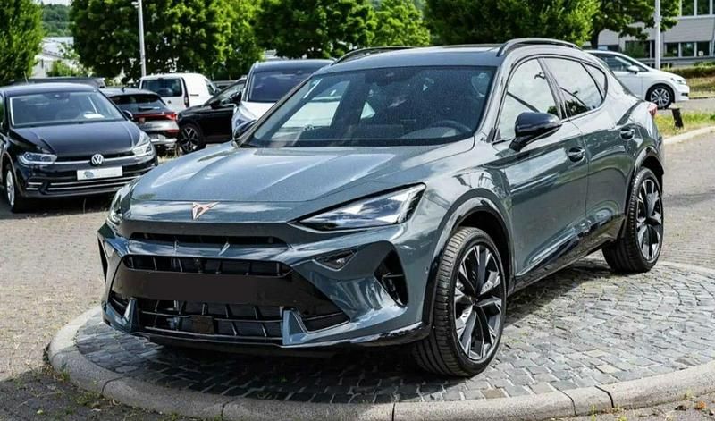 Niebieski (metalik) Nowe 2025 Cupra Formentor SUV | 163 557 zł (Uczciwa cena) - Obraz 1/4