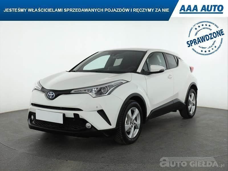 Używany Toyota C-HR 116 KM (85 kW) 2018 Biały SUV