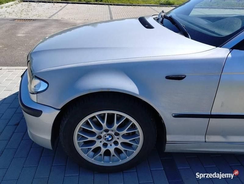 Srebrny Używany 2001 BMW 318 Sedan/Limuzyna | 6000 zł (Uczciwa cena) - Obraz 1/4