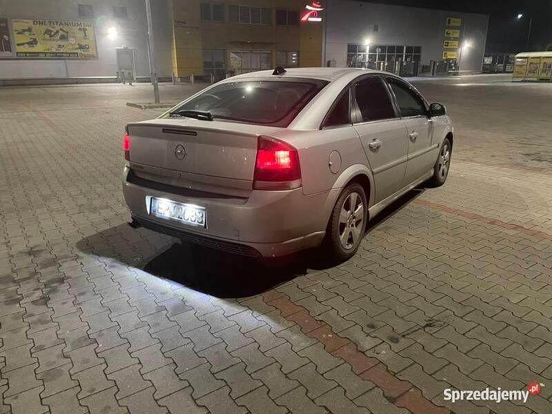 Używany Opel Vectra 140 KM (102 kW) 2007
