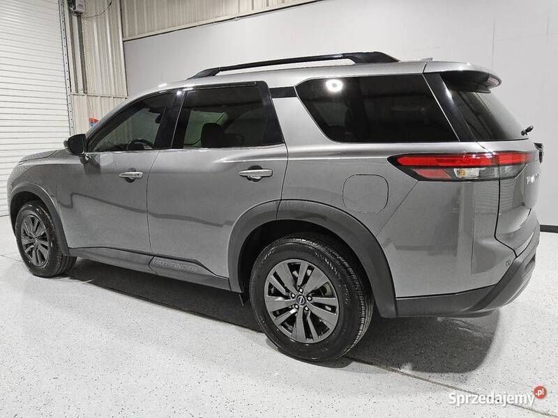 Używany 2022 Nissan Pathfinder SV SUV | 59 000 zł - Obraz 1/4
